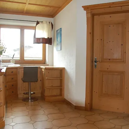 Haus 6 Personen ハート・イム・ツィラータール