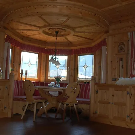 別荘 Haus 6 Personen *