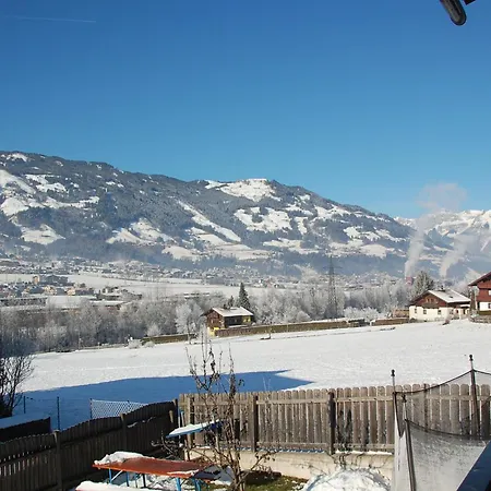 Haus 6 Personen 別荘 ハート・イム・ツィラータール