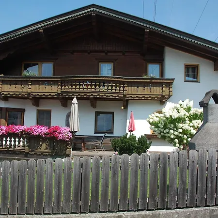 Nyaraló Haus 6 Personen *